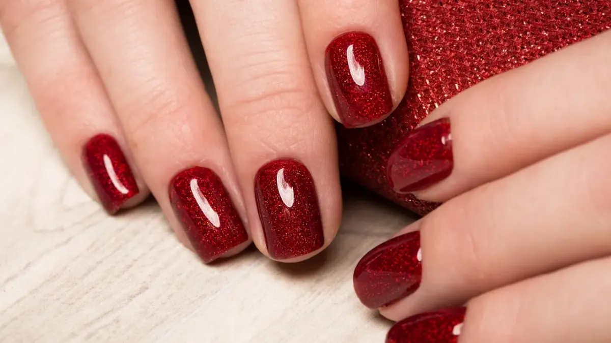 Vermelho Cremoso com Aplicação de Strass Furta-Cor - inspiração