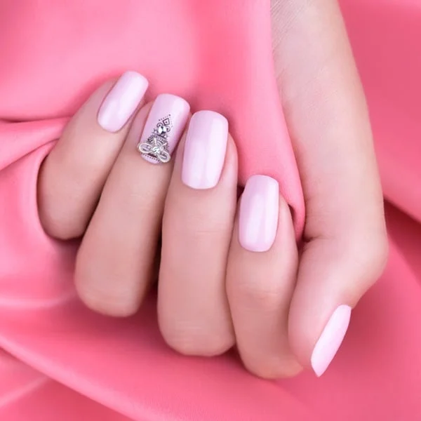 Filha Única com Pedraria Furta-Cor sobre Branco - inspiração