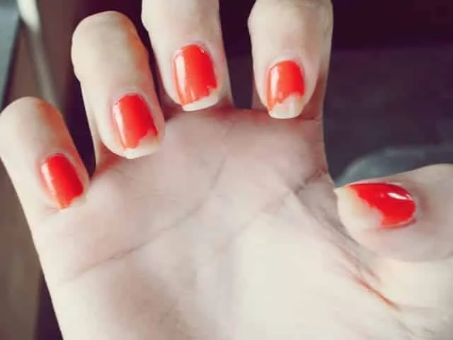 Esmalte Craquelado + Base Seladora: Estilo e Resistência - detalhe