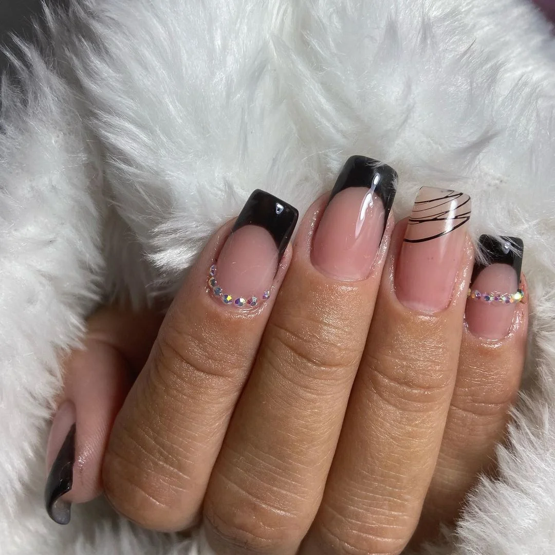 Unhas Bailarina com Spider Gel Preto e Prata - detalhe