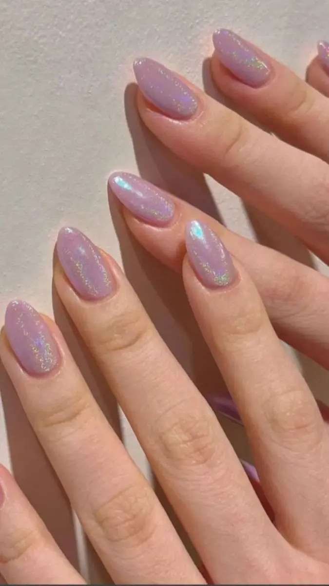 Unhas Decoradas com Esmalte Holográfico - inspiração