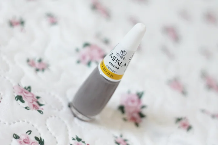 Com Detalhes em Crochê: Delicadeza e Feminilidade - detalhe