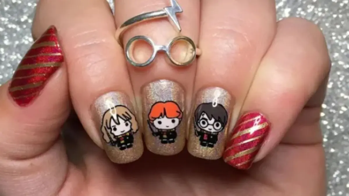Unhas Decoradas com Películas Temáticas - inspiração