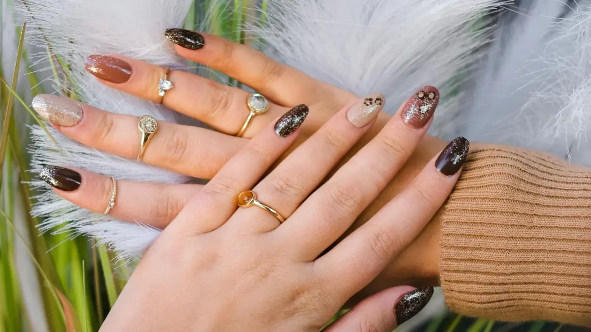 Esmalte Mocha Cremoso: Sofisticação em Tons Terrosos - inspiração