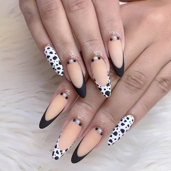 Vaquinha Metalizada: O Toque Moderno que Você Procurava - detalhe