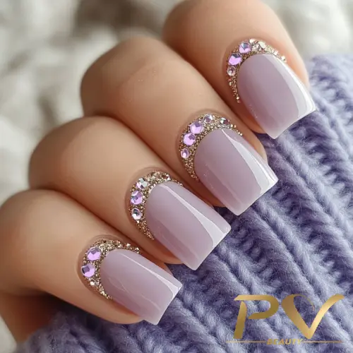 Unhas com Aplicações de Pedrarias - ideia