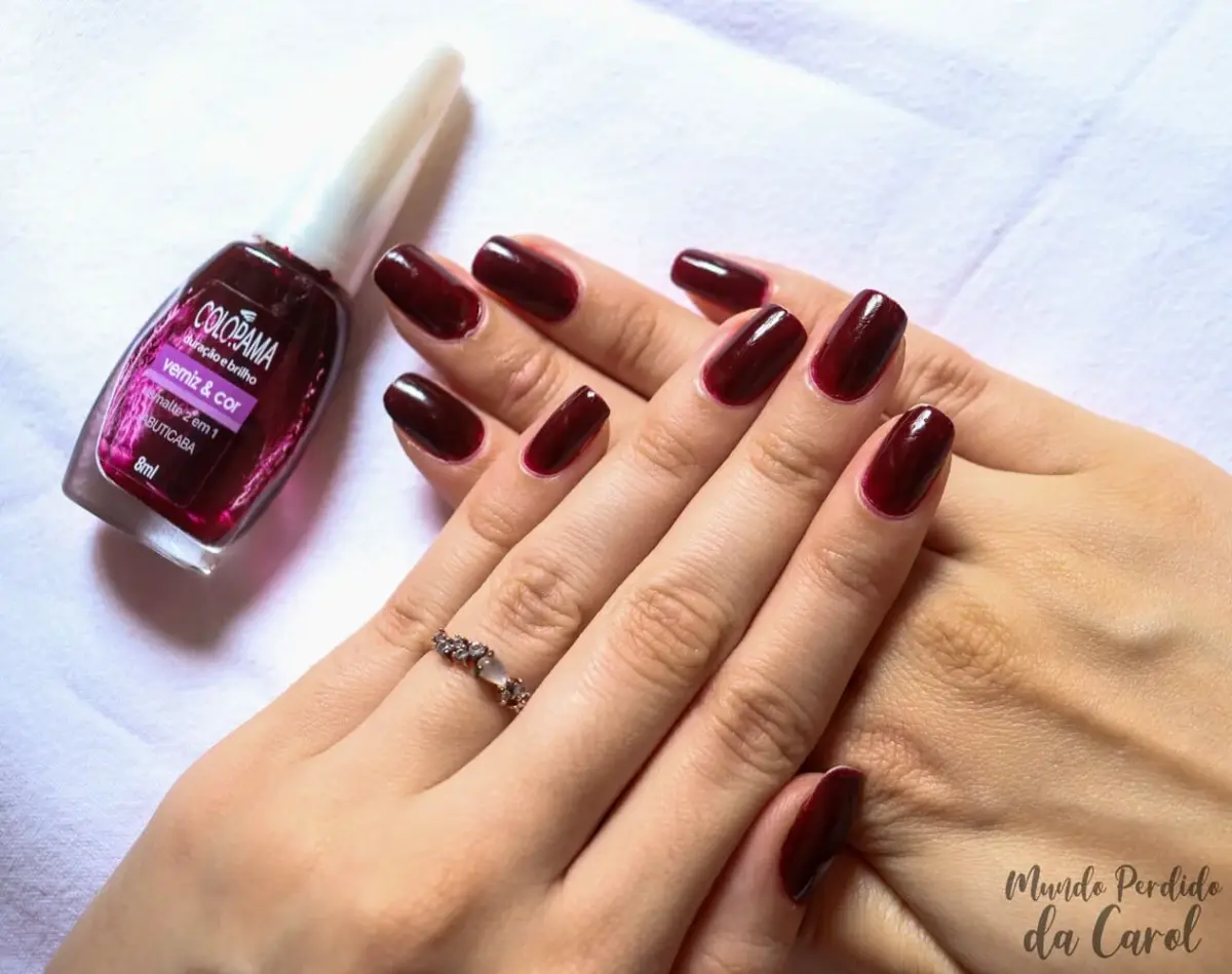 Filha Única Vibrante: Um Toque de Cor em Meio ao Jabuticaba - ideia