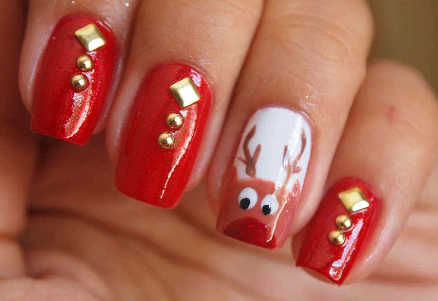 Unhas de Gel com Adesivos de Papai Noel e Renas - detalhe