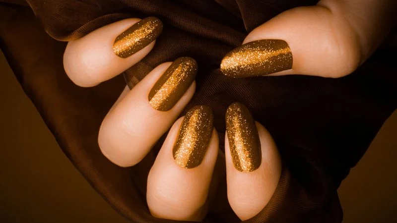 Dourado Envelhecido com Glitter: Glamour e Sofisticação - ideia