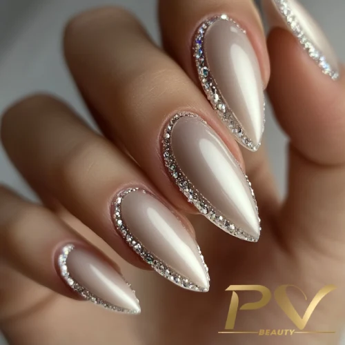 Geometria com Strass: Linhas e Formas Brilhantes - ideia