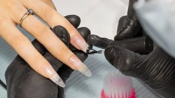 Com o Truque da Água Morna: Amolecendo o Gel - detalhe