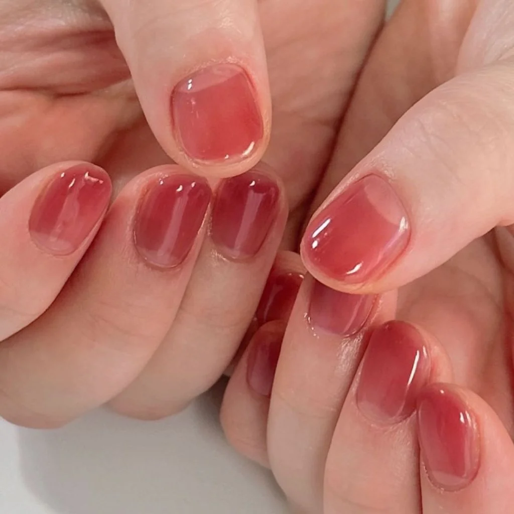 Decoração com pedrarias e blindagem em gel: Luxo que se mantém - ideia