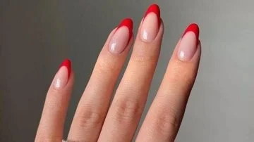 Francesinha Invertida com Detalhe Vermelho: Unhas Criativas - ideia