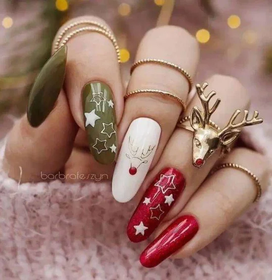 Desenhos de Bolas de Natal com Esmalte Metálico - ideia