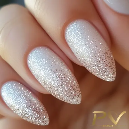 Francesinha de Gel com Glitter Sutil: Um Toque de Glamour - ideia