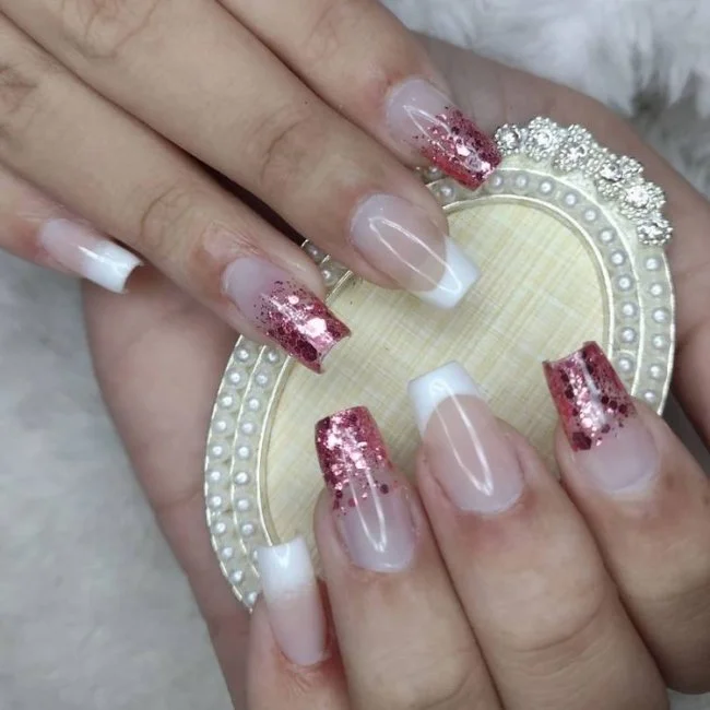 Francesinha Delicada com Cascata de Glitter Furta-Cor - ideia