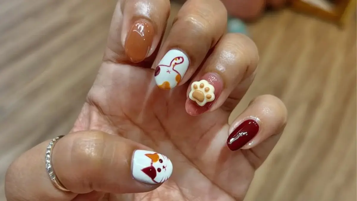 Minimalismo Adorável: Patinhas Delicadas em Nude - ideia