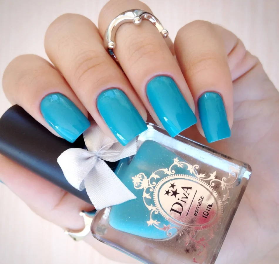 Filme de Unha com Renda Delicada: Elegância Artesanal - detalhe