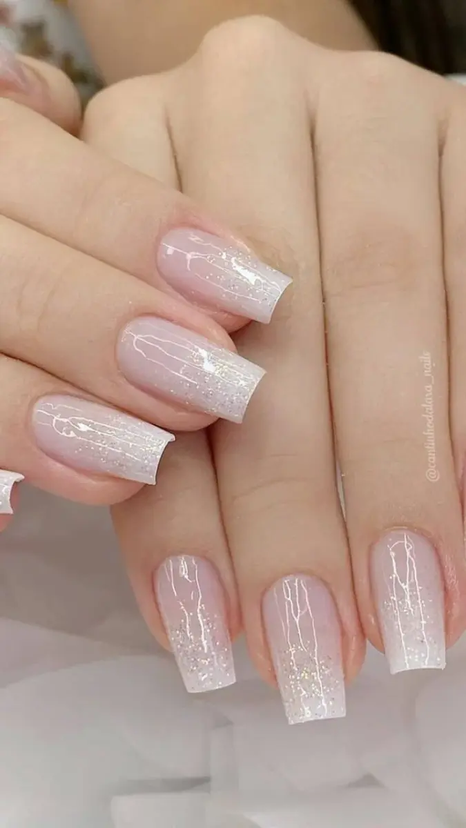 Nude Cremoso com Aplicações de Pérolas - ideia