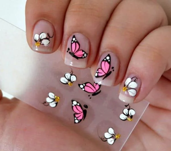 Unhas Decoradas com Adesivos Artesanais - detalhe