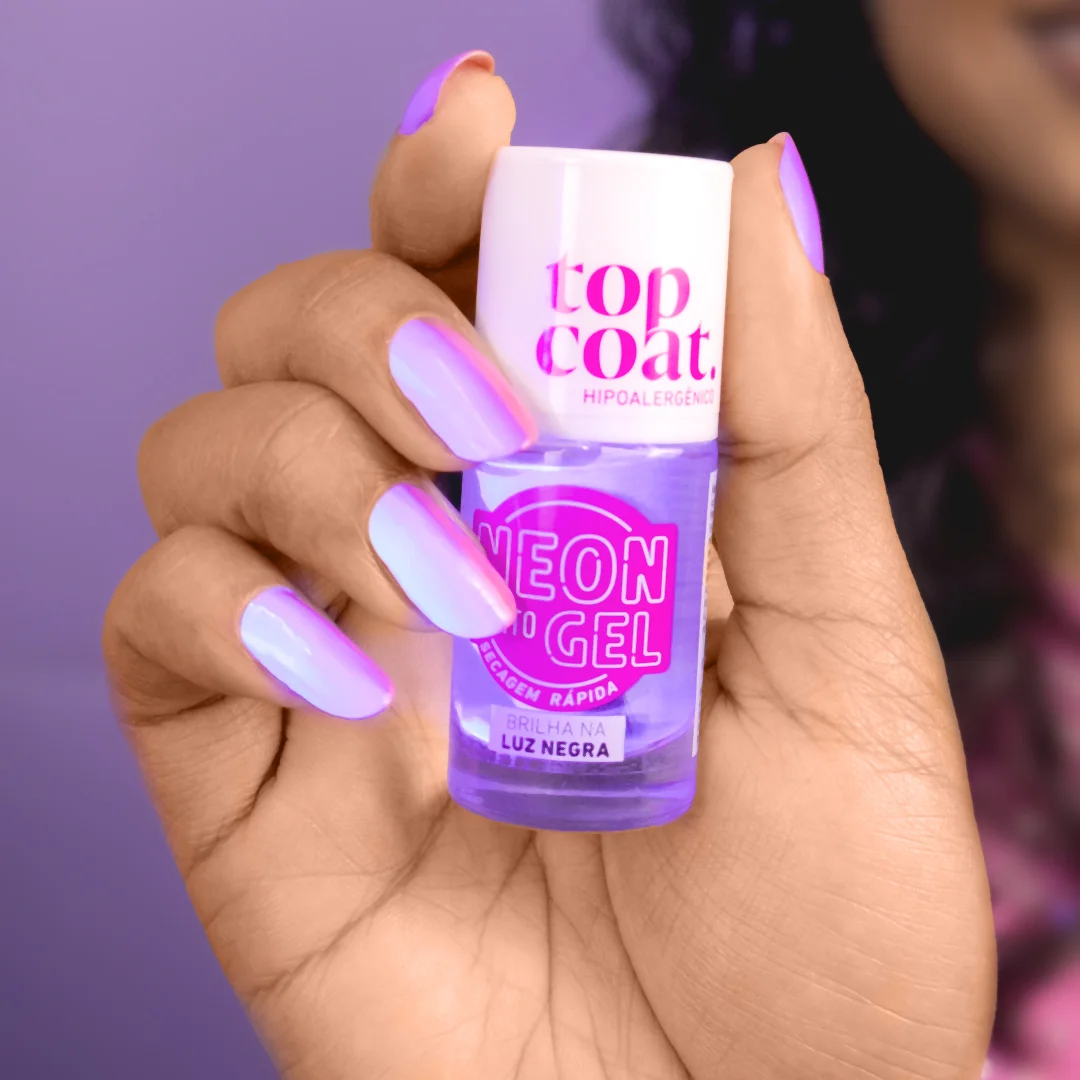 Esmalte Magnético + Top Coat: Camadas de Proteção Fashion - detalhe