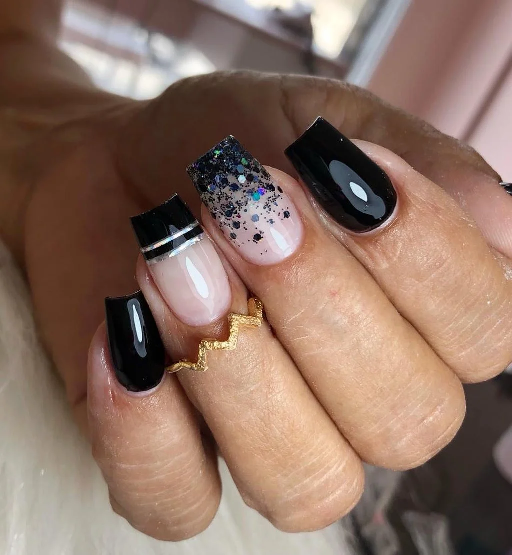 Preto Ônix com Aplicações de Cristais Swarovski - ideia