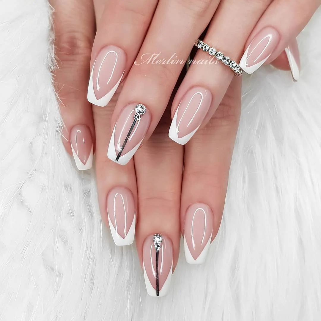 Unha Filha Única com Detalhe em Renda Delicada - ideia