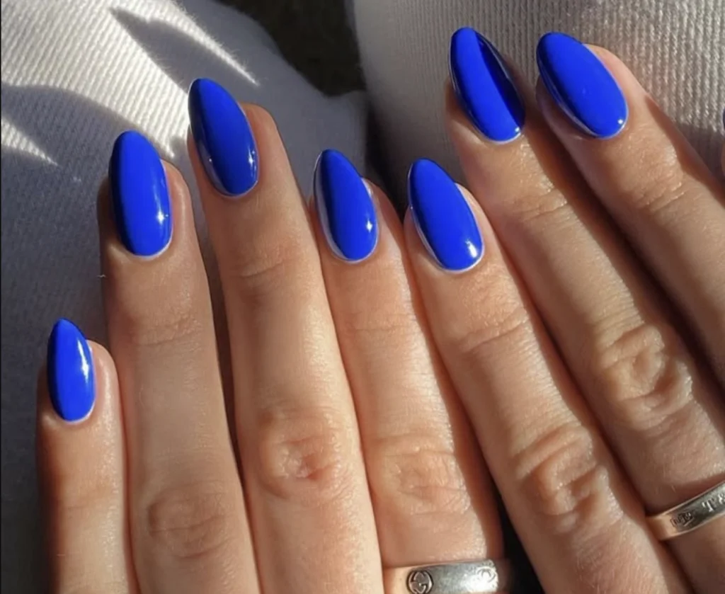 Azul Cobalto Cremoso: Um toque futurista e elegante - detalhe