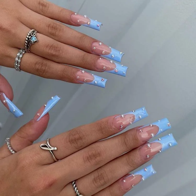 Unhas Decoradas com Micro Pérolas Abs: Elegância Texturizada - detalhe