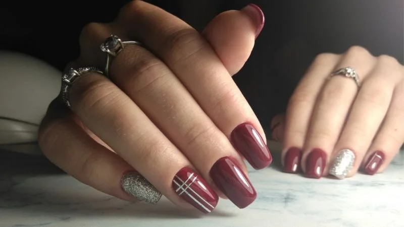 Prata Metálico Espelhado: Brilho Glamouroso - detalhe