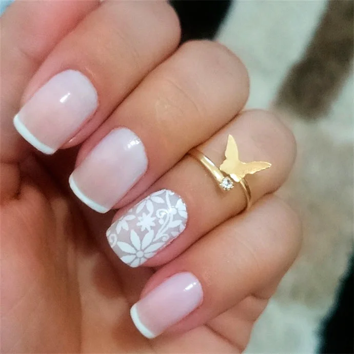 Filha Única com Renda Francesa Delicada - detalhe