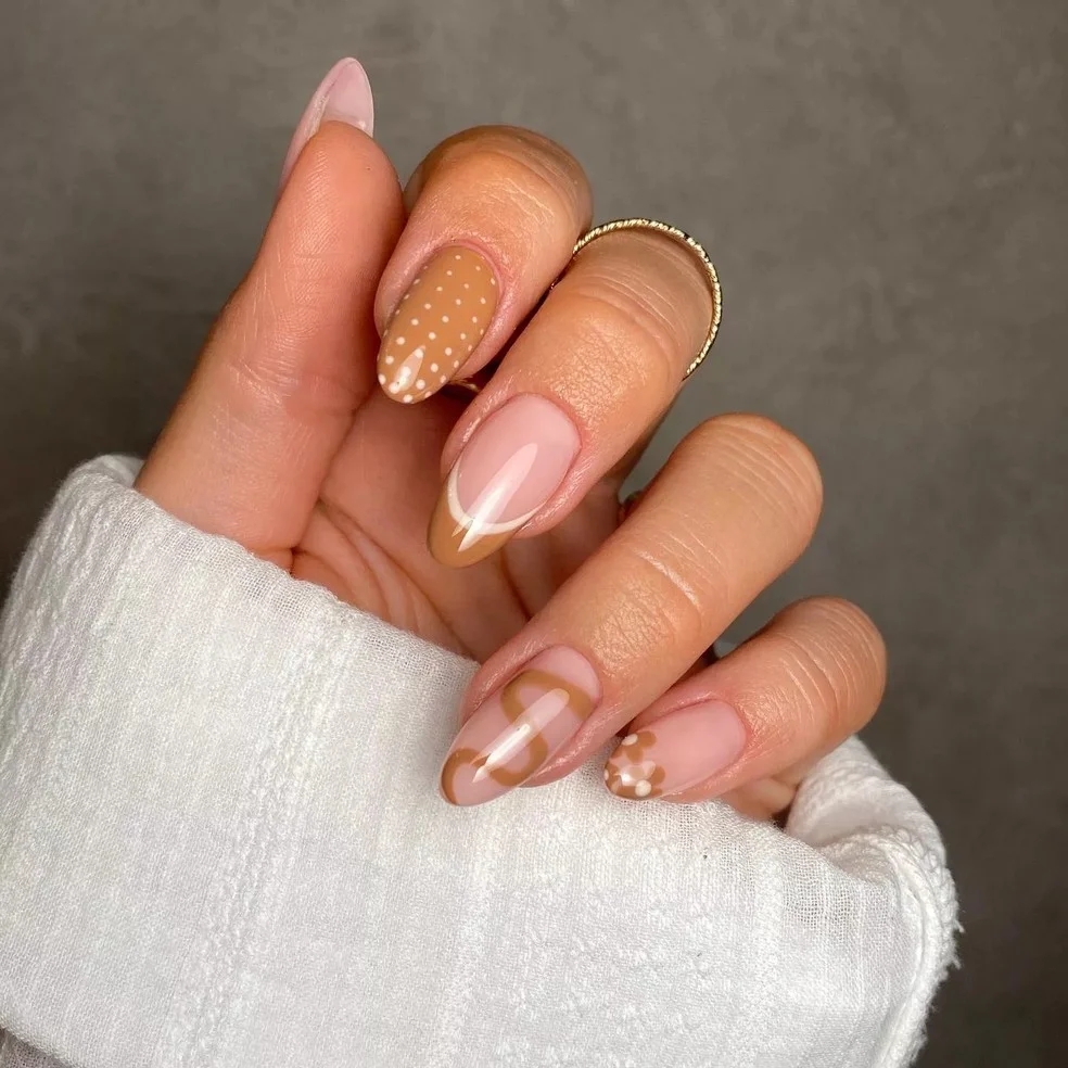 Poá Junino com Base Leite e Contorno Dourado - inspiração