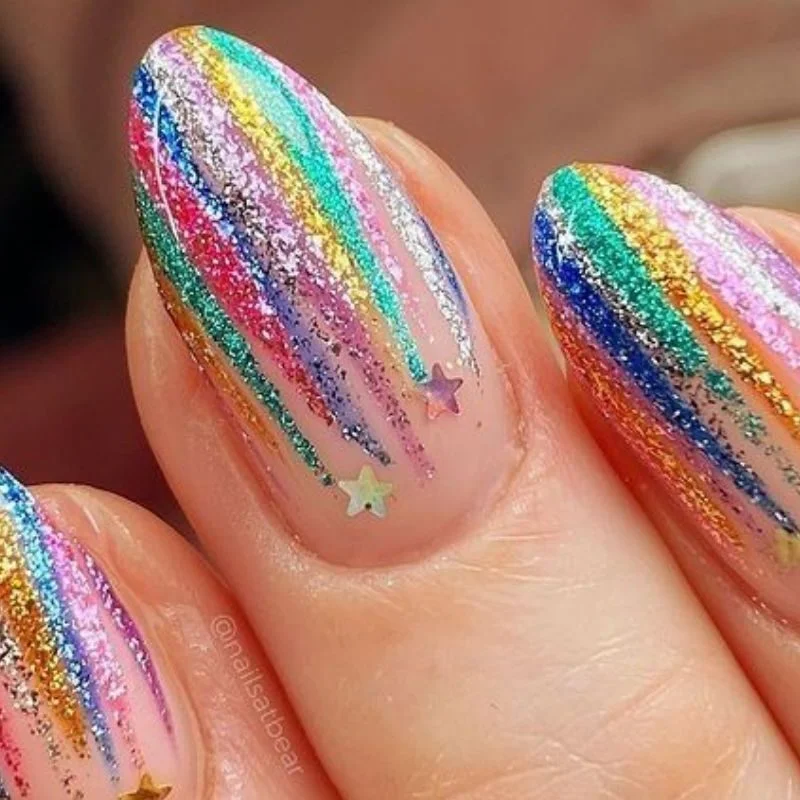 Explosão de Glitter Rainbow: Um Arco-Íris Festivo em Cada Unha - inspiração